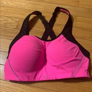 Victoria Secret VSX Sports Bra. 34D